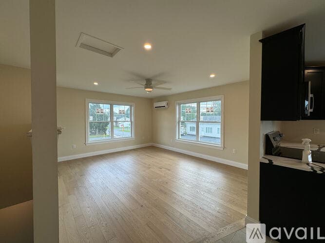 Stockertown Townhome: 202 Center Street