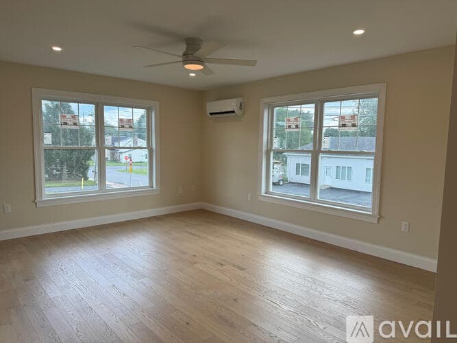 Stockertown Townhome: 202 Center Street
