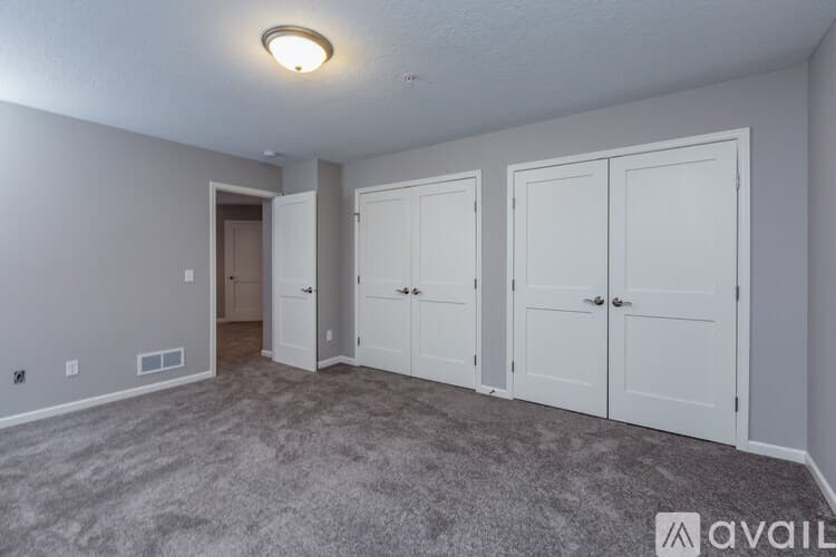 Plymouth Townhome: 18235 Hamel Rd