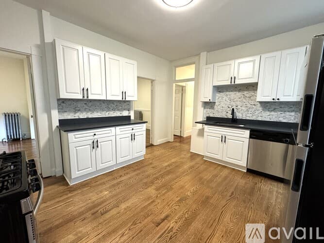 Brookline Apartment: 11 E Milton Rd