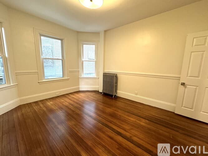 Brookline Apartment: 11 E Milton Rd