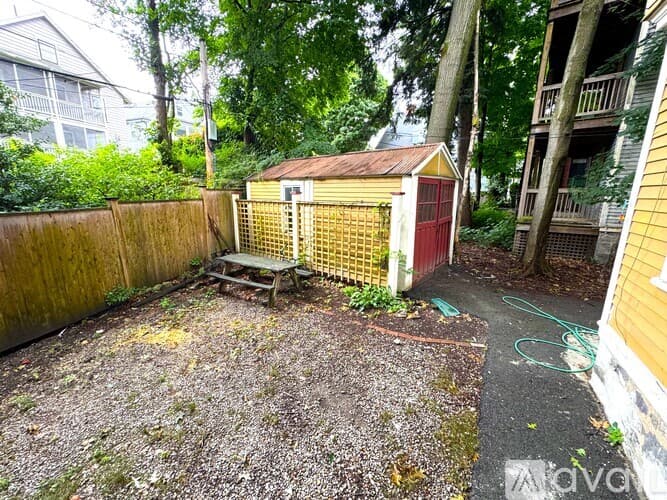 Brookline Apartment: 11 E Milton Rd