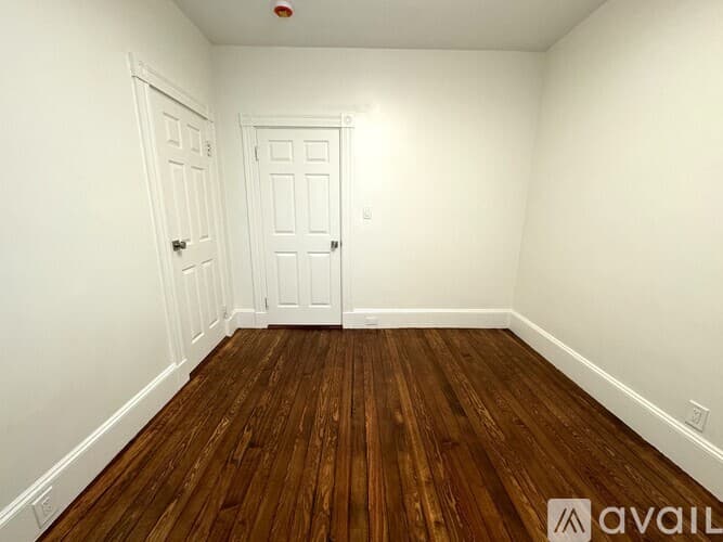 Brookline Apartment: 11 E Milton Rd