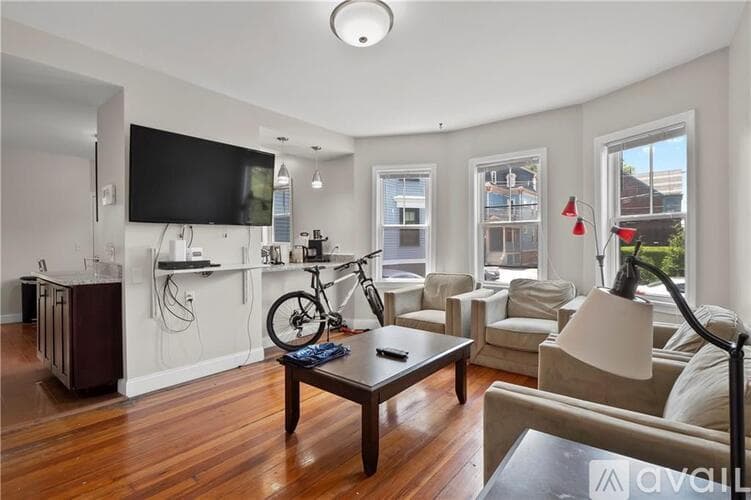 Providence Condo: 71 Olney St