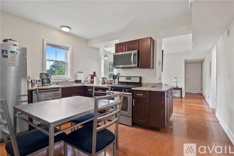 Providence Condo: 71 Olney St