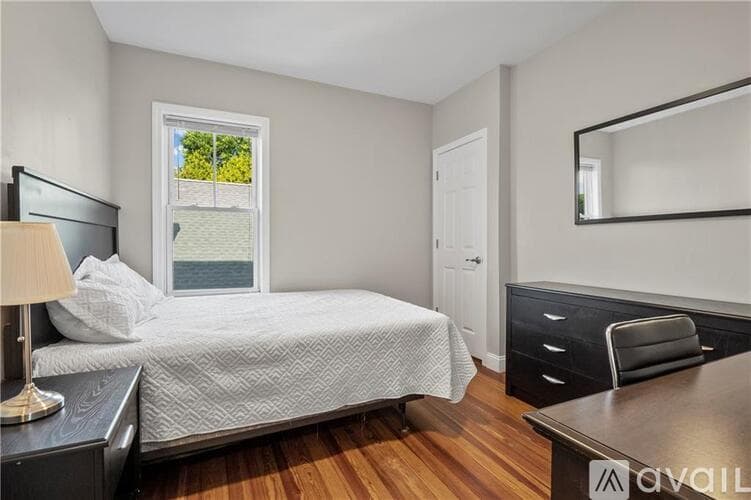 Providence Condo: 71 Olney St