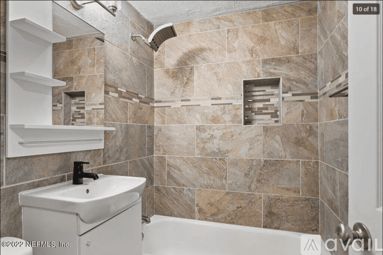 Jacksonville House: 10501 Wooster Drive