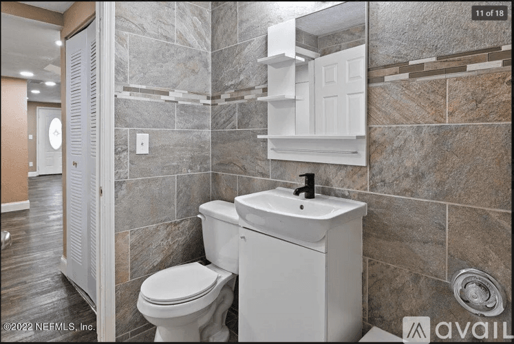 Jacksonville House: 10501 Wooster Drive