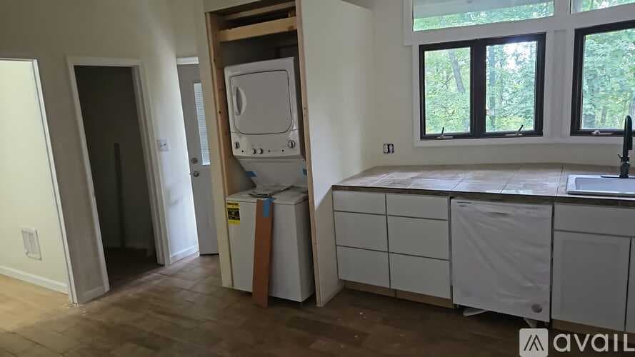 Mount Jackson Apartment: 8148 Supinlick Ridge Rd