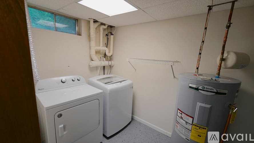 Mansfield Apartment: 64 Crystal Ln