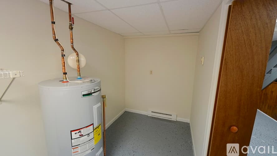 Mansfield Apartment: 64 Crystal Ln