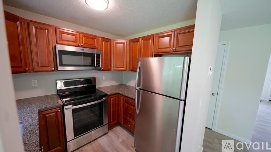 Mansfield Apartment: 64 Crystal Ln