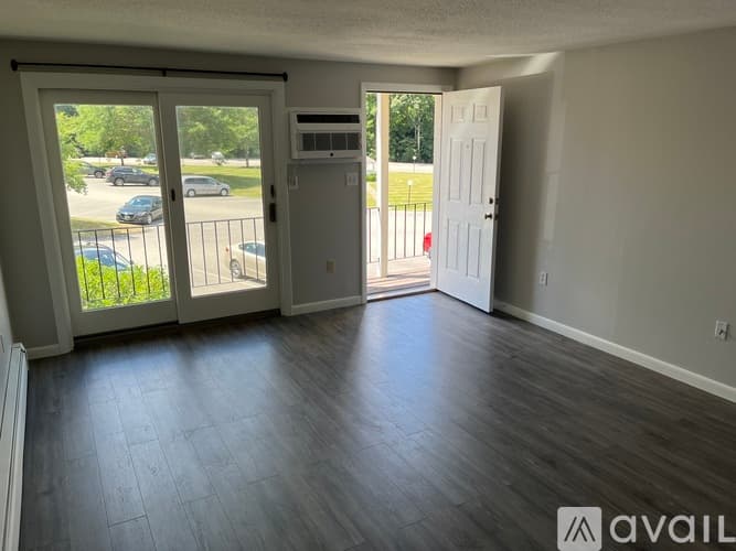 Dover House: 808 Cocheco Court