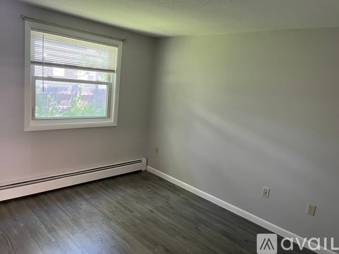 Dover House: 808 Cocheco Court