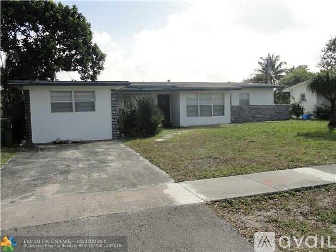 Oakland Park House: NW 36th Ct