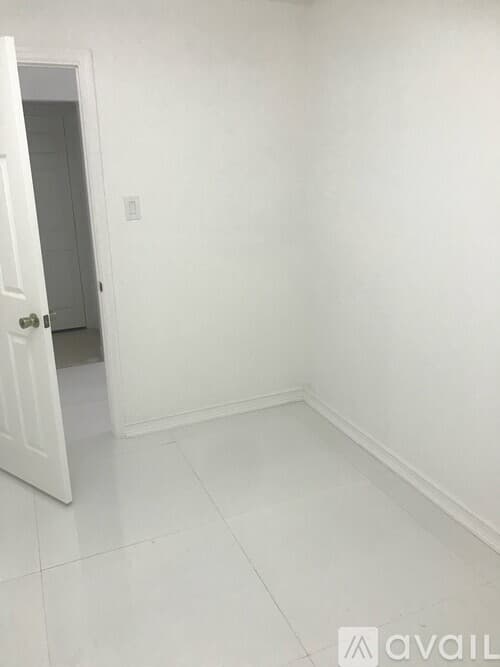 Oakland Park House: NW 36th Ct