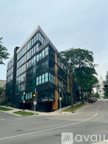 Madison Condo: 211 South Henry Street