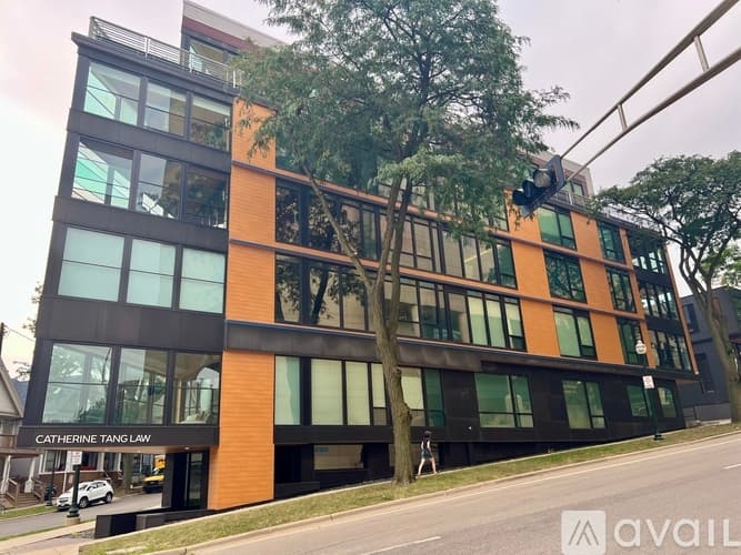 Madison Condo: 211 South Henry Street