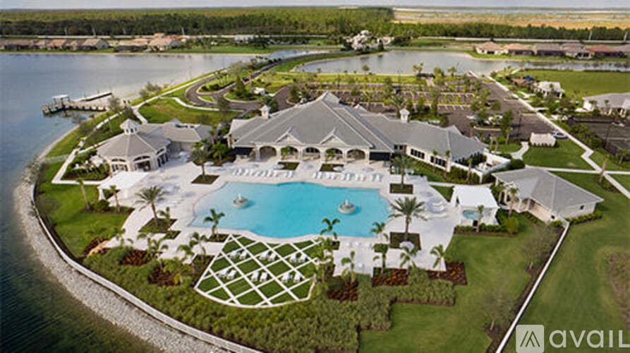 Estero House: 14024 Hawks Eye Court