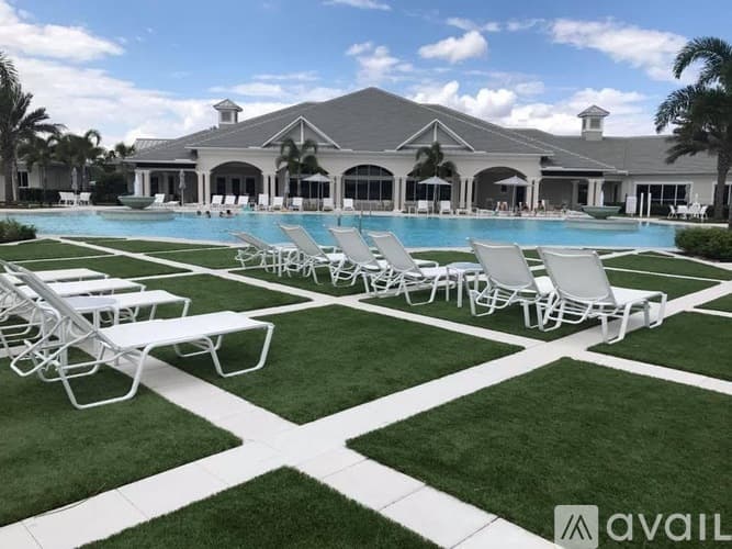 Estero House: 14024 Hawks Eye Court