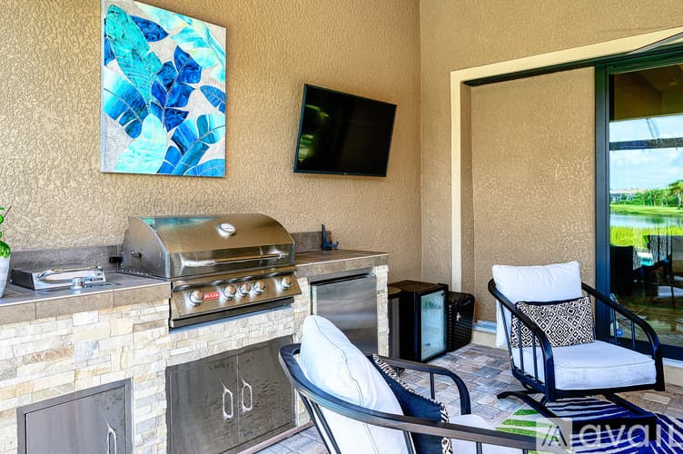 Estero House: 14024 Hawks Eye Court