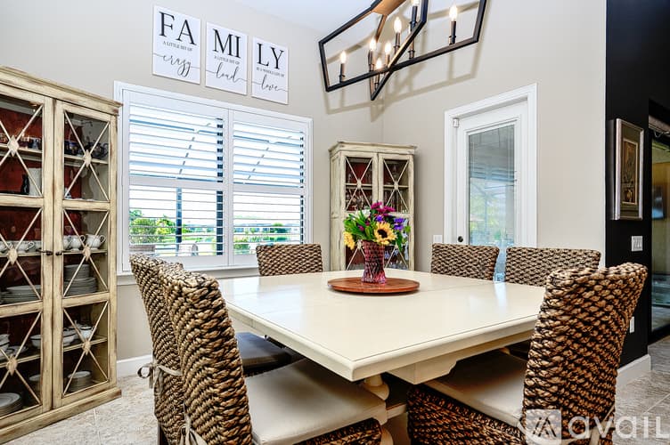 Estero House: 14024 Hawks Eye Court