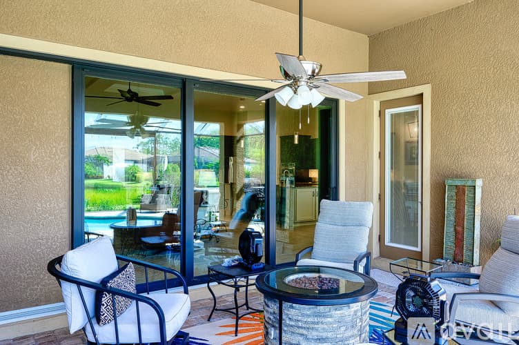 Estero House: 14024 Hawks Eye Court