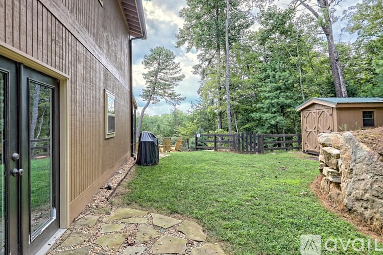 Clayton House: 112 John English Dr