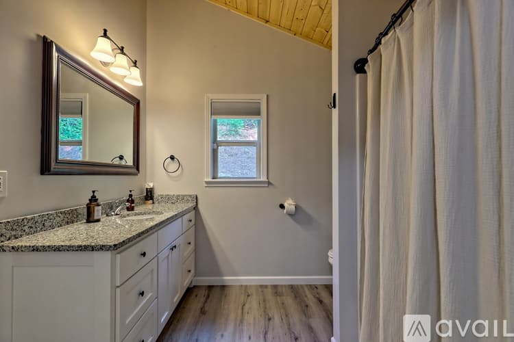 Clayton House: 112 John English Dr