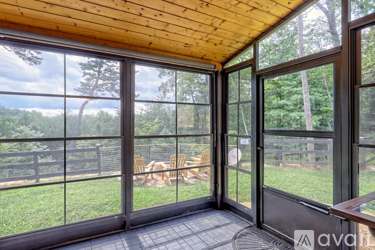 Clayton House: 112 John English Dr