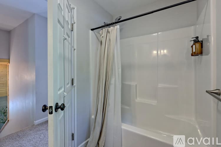 Clayton House: 112 John English Dr