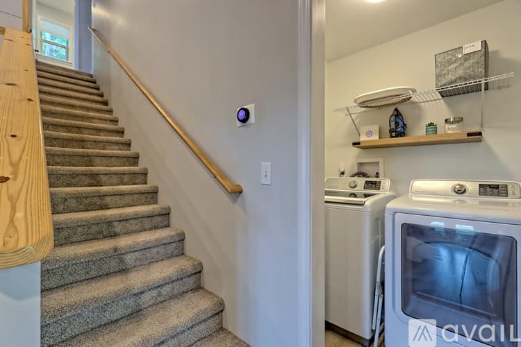 Clayton House: 112 John English Dr