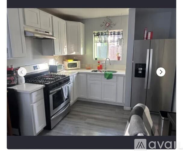 South Gate House: 8683 San Luis Avenue