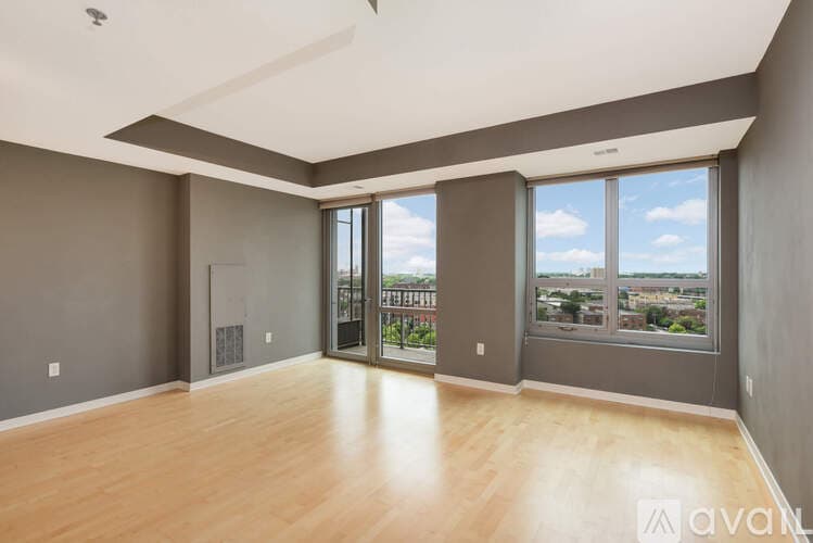 Minneapolis Apartment: 929 Portland Ave