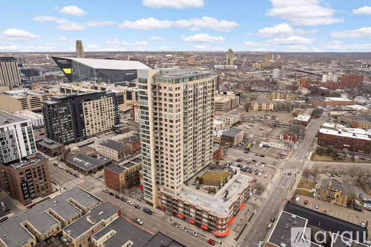 Minneapolis Apartment: 929 Portland Ave