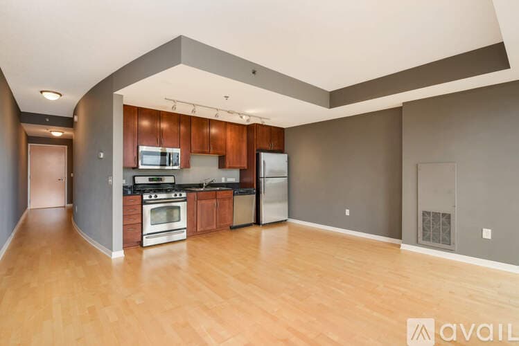 Minneapolis Apartment: 929 Portland Ave