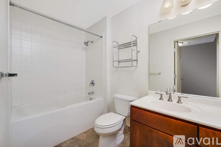 Minneapolis Apartment: 929 Portland Ave