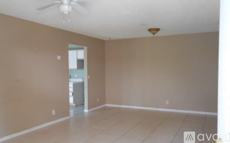 Delray Beach House: 440 SE 1st Ave