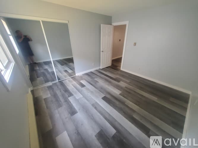 La Crosse Apartment: 1014 Pine St