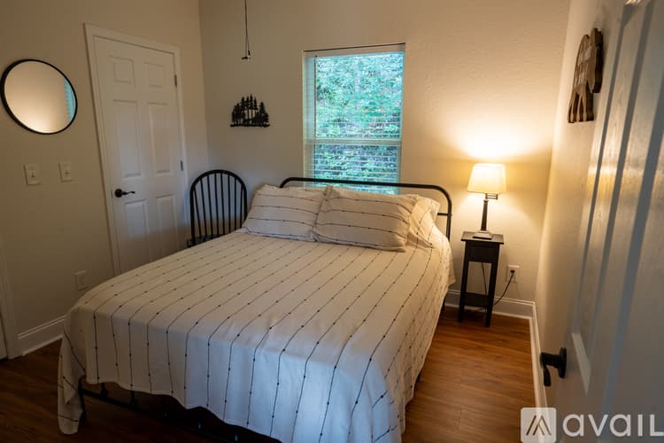 Clayton House: 399 Orchid Trl