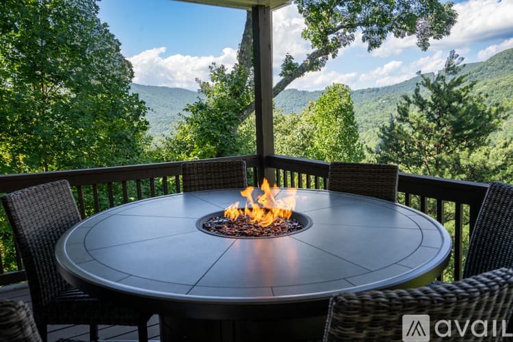 Clayton House: 399 Orchid Trl