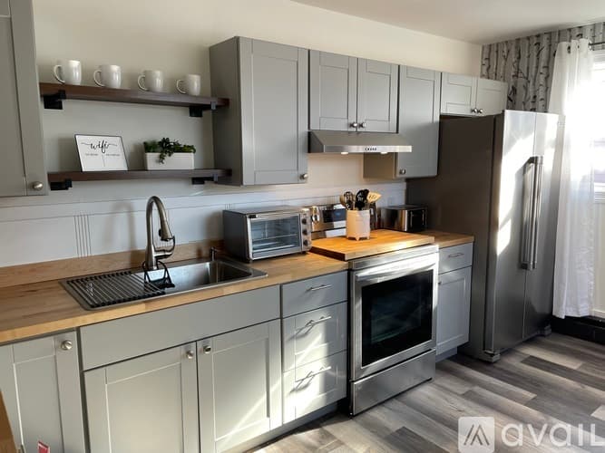 Ellsworth Apartment: 95 Main St