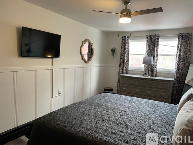 Ellsworth Apartment: 95 Main St