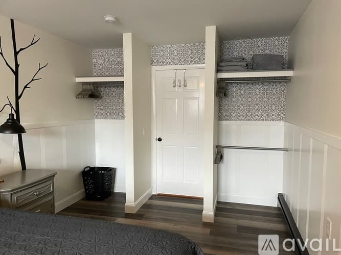 Ellsworth Apartment: 95 Main St