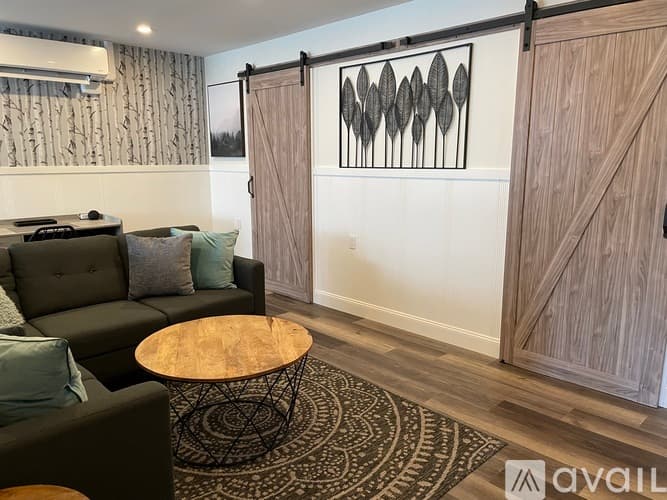 Ellsworth Apartment: 95 Main St