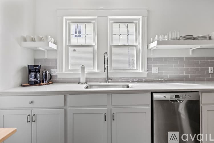 Portland Apartment: 105 Dartmouth Street