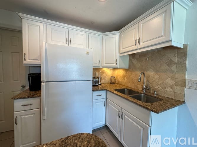 Seminole House: 9372 88th Way North Unit 2