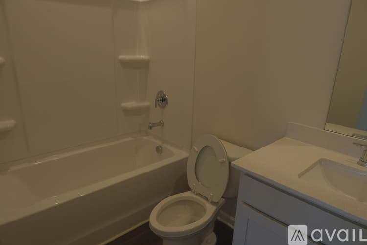 Lawrenceville House: 1921 Dosk Ave