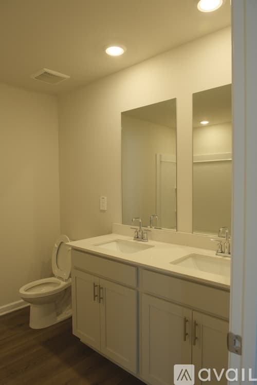 Lawrenceville House: 1921 Dosk Ave