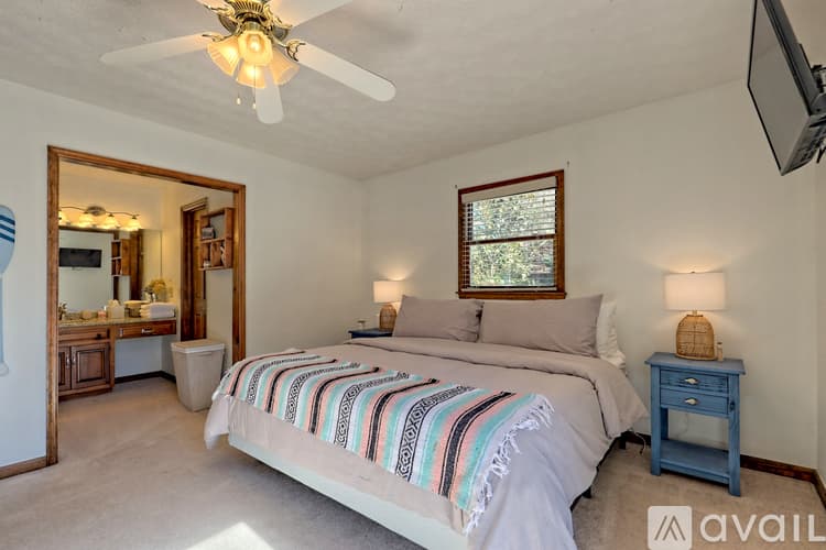 Clayton House: 2057 GA 197
